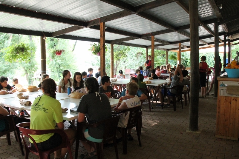 Village Camps International Summer Camp Ard&egrave;che, France 2019-07-26 https://www.villagecamps.com/journals_admin/images/931-22-22, 23-07-2014  (800x533) (1).jpg